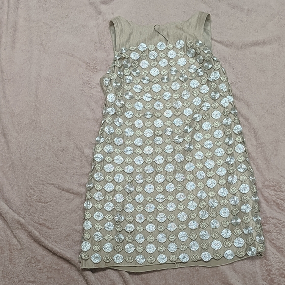 Alexia Admor Metallic Circle Shift Dress - Picture 2 of 6